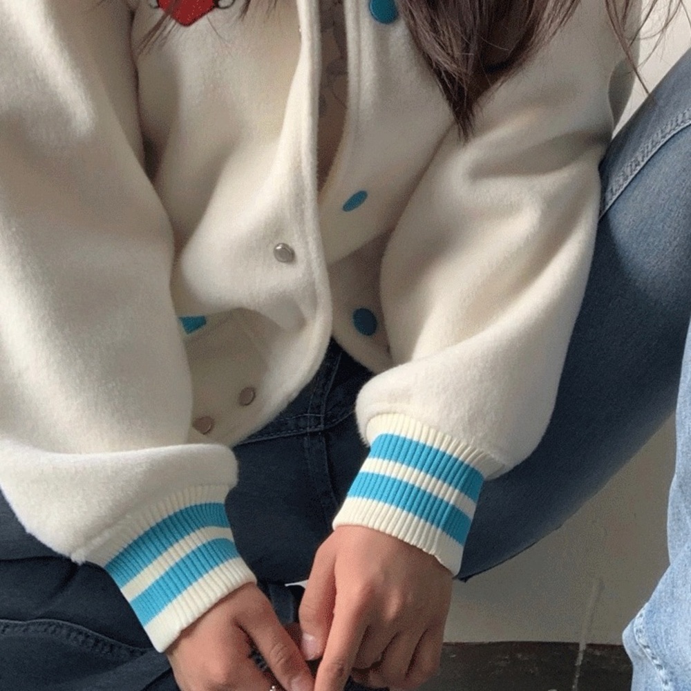 Hello kitty bomber jacket - Picture 2 of 8